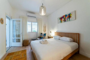 Modern 2br 6 guets - ben gourion Blvd area